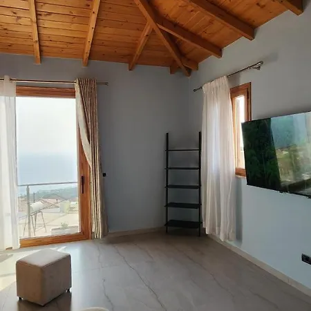 369 Villa Dhërmi