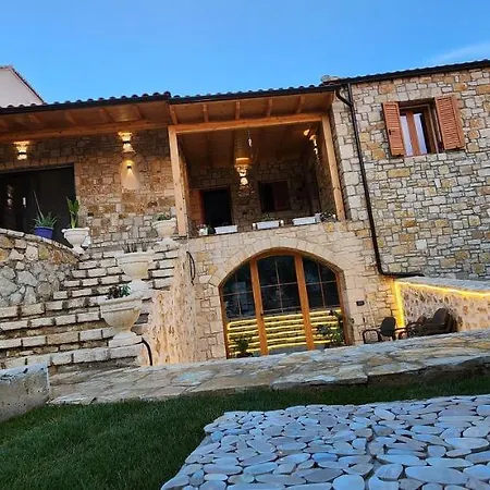 369 Villa *