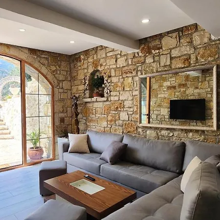 369 Villa