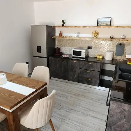 Villa 369
